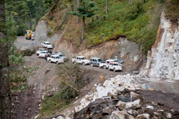 The road to Manang, blocked half the time I was on the circuit.                  20211017